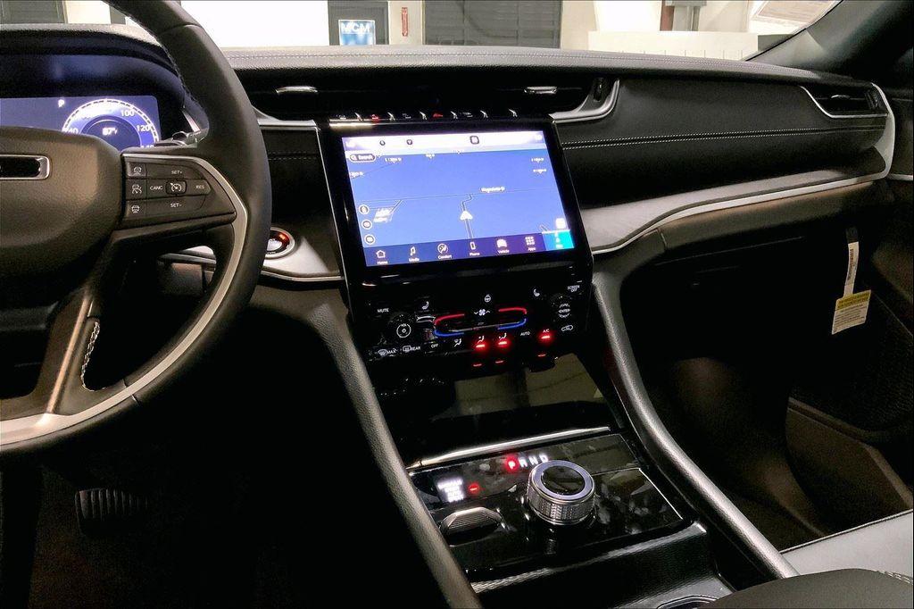new 2025 Jeep Grand Cherokee L car, priced at $47,013
