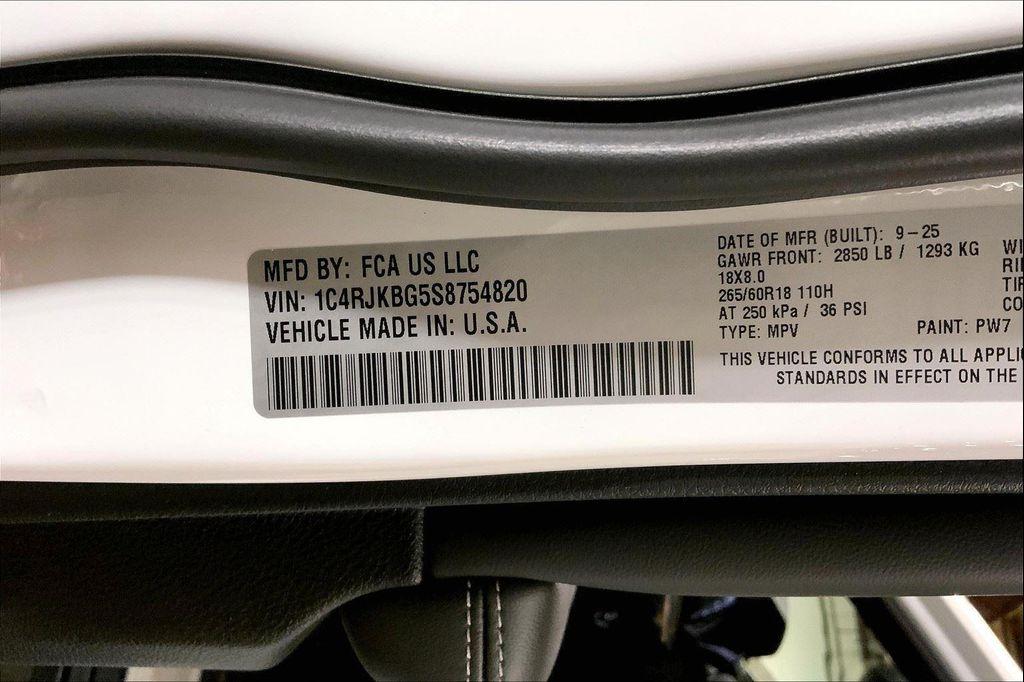 new 2025 Jeep Grand Cherokee L car, priced at $47,013