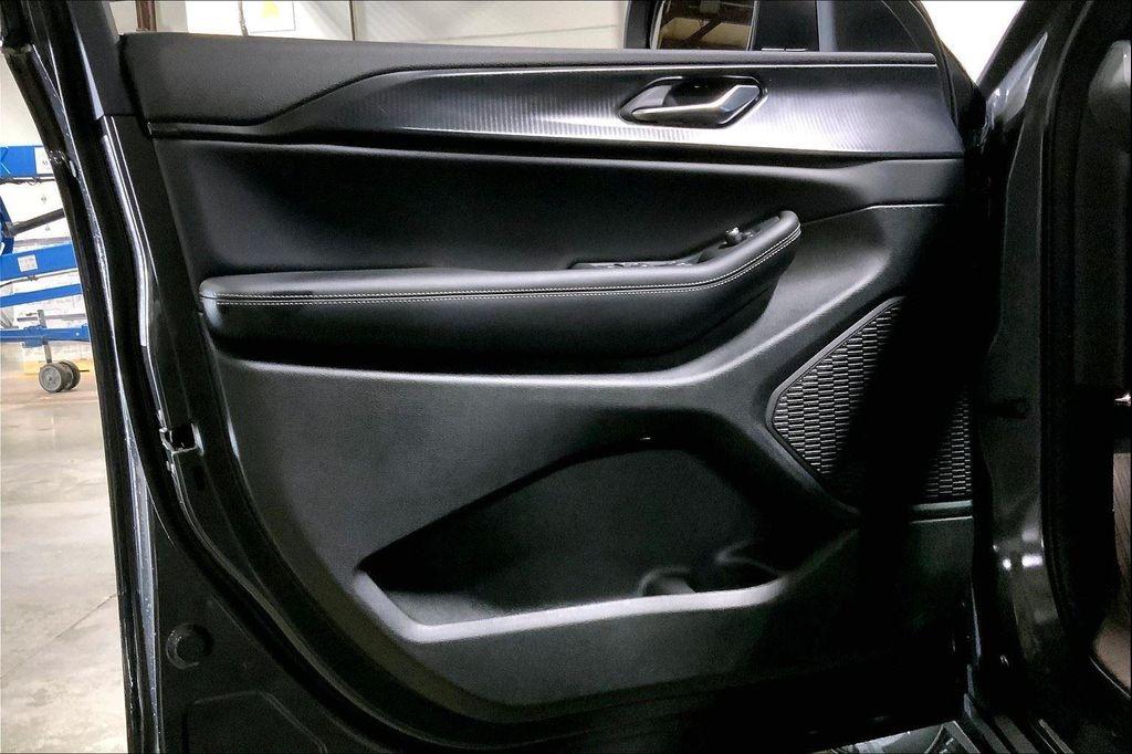 new 2025 Jeep Grand Cherokee car, priced at $34,918