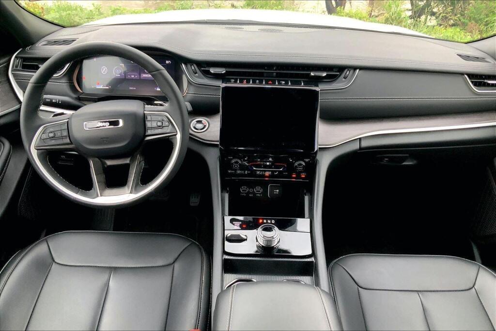 new 2025 Jeep Grand Cherokee L car, priced at $55,444