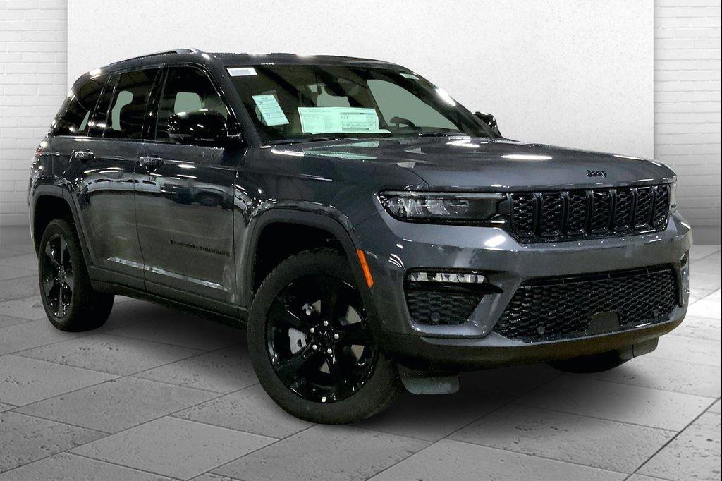 new 2025 Jeep Grand Cherokee car, priced at $46,229