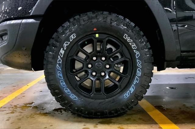 new 2025 Ram 1500 car, priced at $61,551
