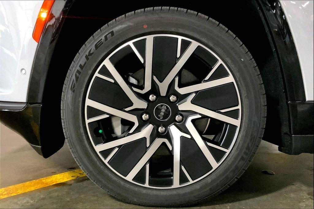 new 2025 Jeep Wagoneer S car, priced at $41,881