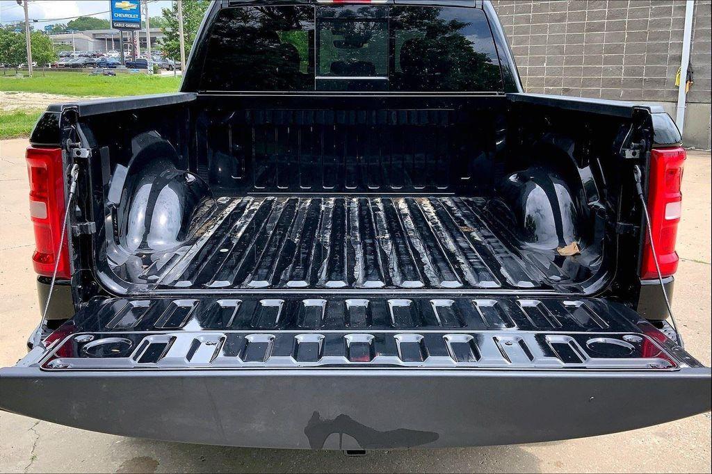 new 2025 Ram 1500 car, priced at $40,725