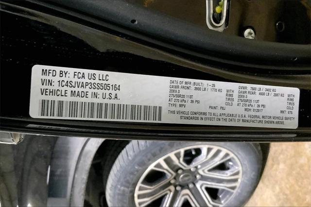 new 2025 Jeep Wagoneer car, priced at $63,021