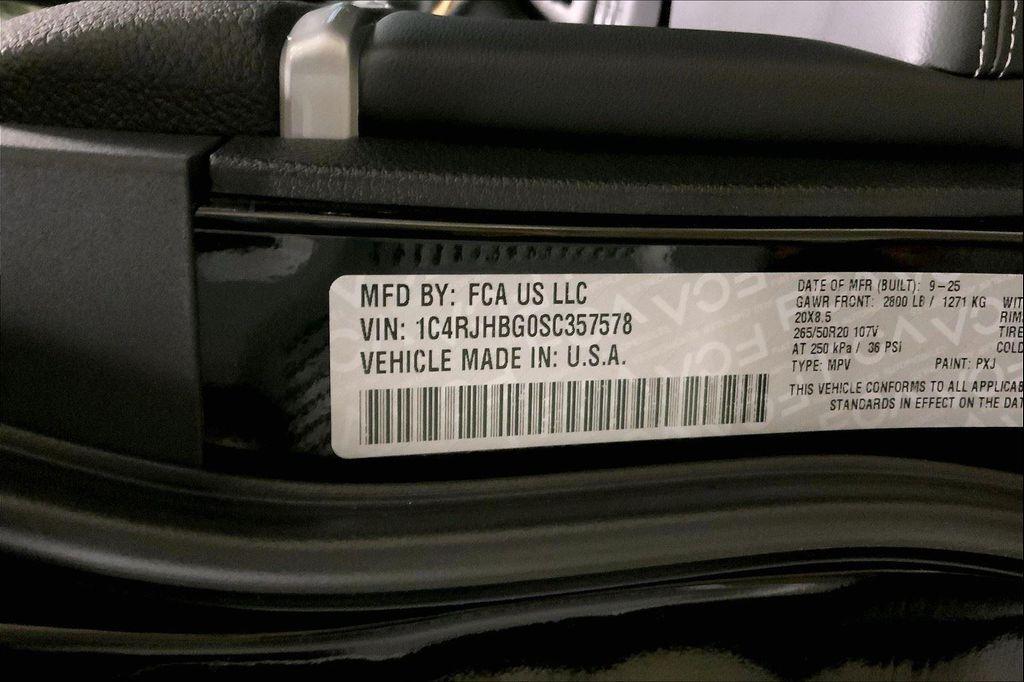 new 2025 Jeep Grand Cherokee car, priced at $44,384