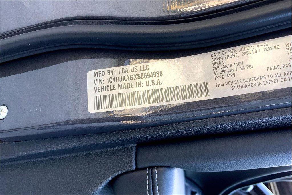 new 2025 Jeep Grand Cherokee L car, priced at $33,764