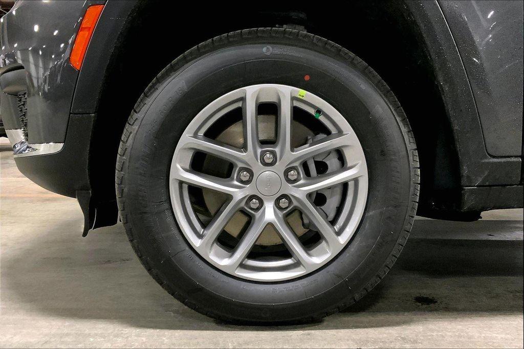 new 2025 Jeep Grand Cherokee L car, priced at $33,764