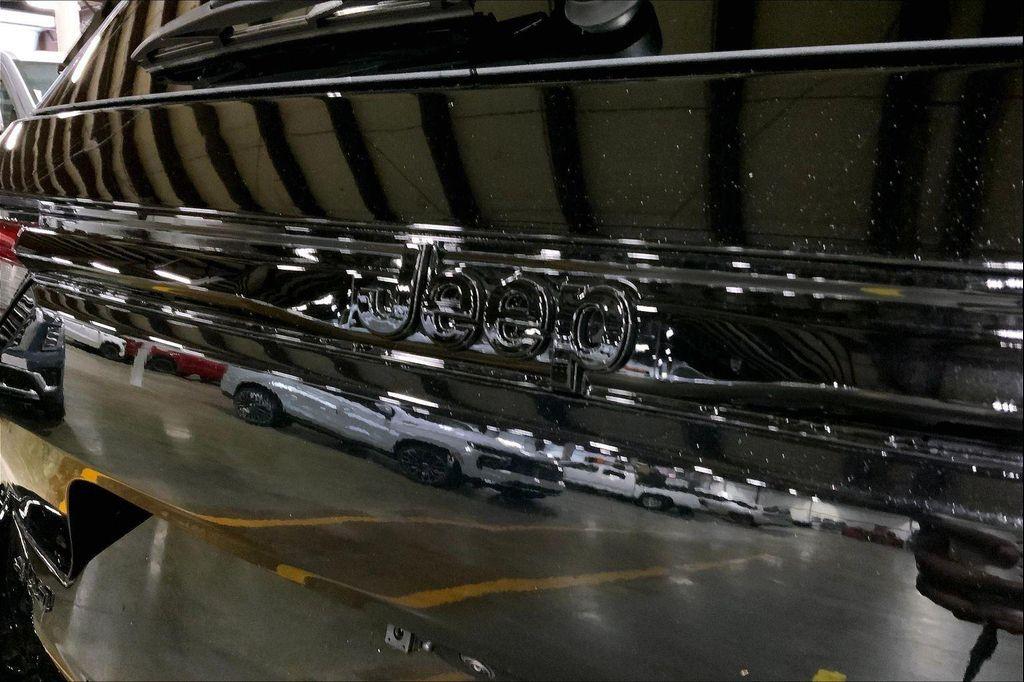 new 2025 Jeep Grand Cherokee car, priced at $46,795