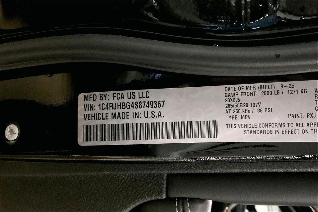 new 2025 Jeep Grand Cherokee car, priced at $46,795