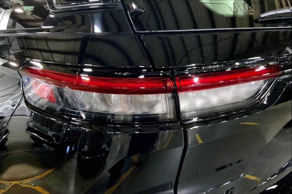 new 2025 Jeep Grand Cherokee car, priced at $46,795