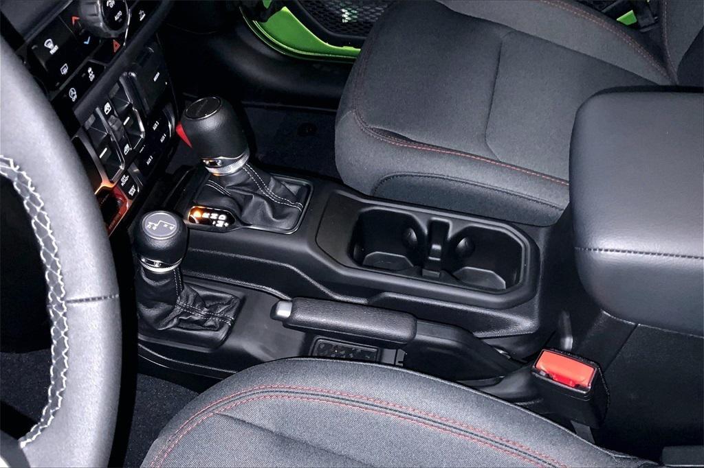 new 2025 Jeep Gladiator car, priced at $58,665