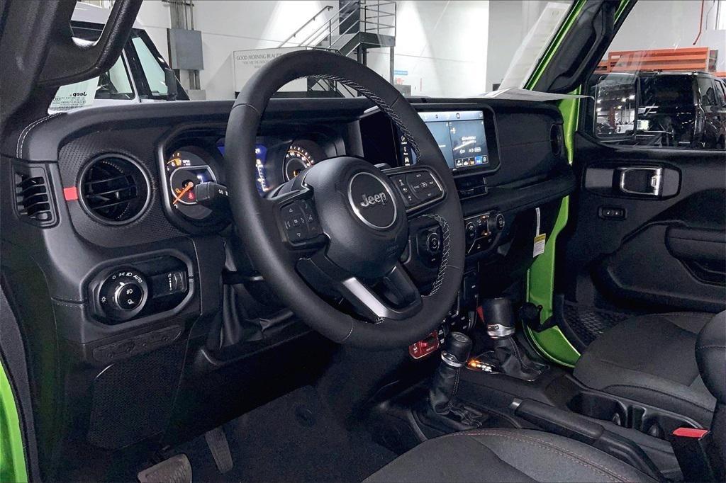 new 2025 Jeep Gladiator car, priced at $58,665