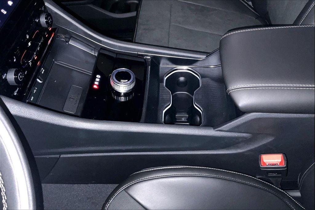 new 2025 Jeep Grand Cherokee car, priced at $38,140