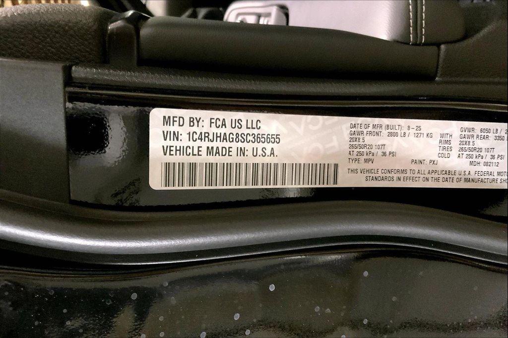 new 2025 Jeep Grand Cherokee car, priced at $38,140