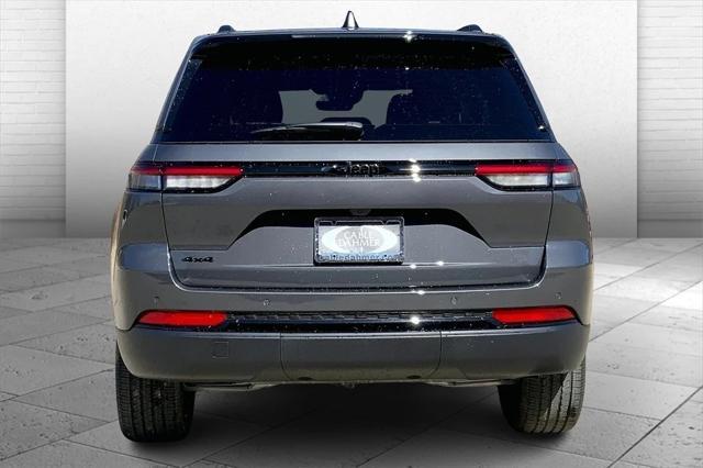 new 2025 Jeep Grand Cherokee car, priced at $40,924