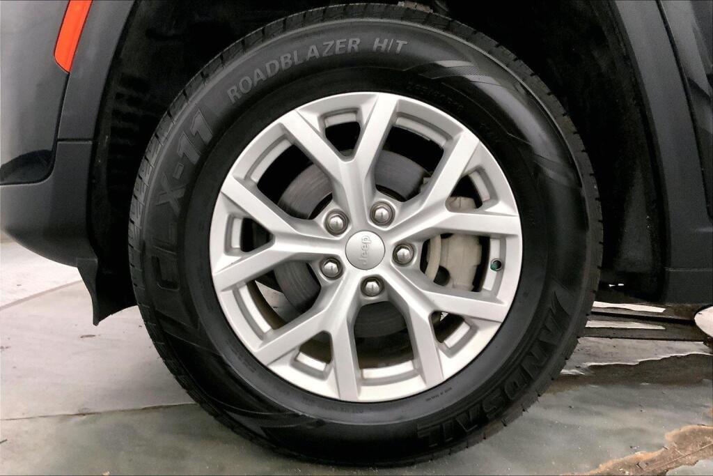 used 2024 Jeep Grand Cherokee car, priced at $36,000