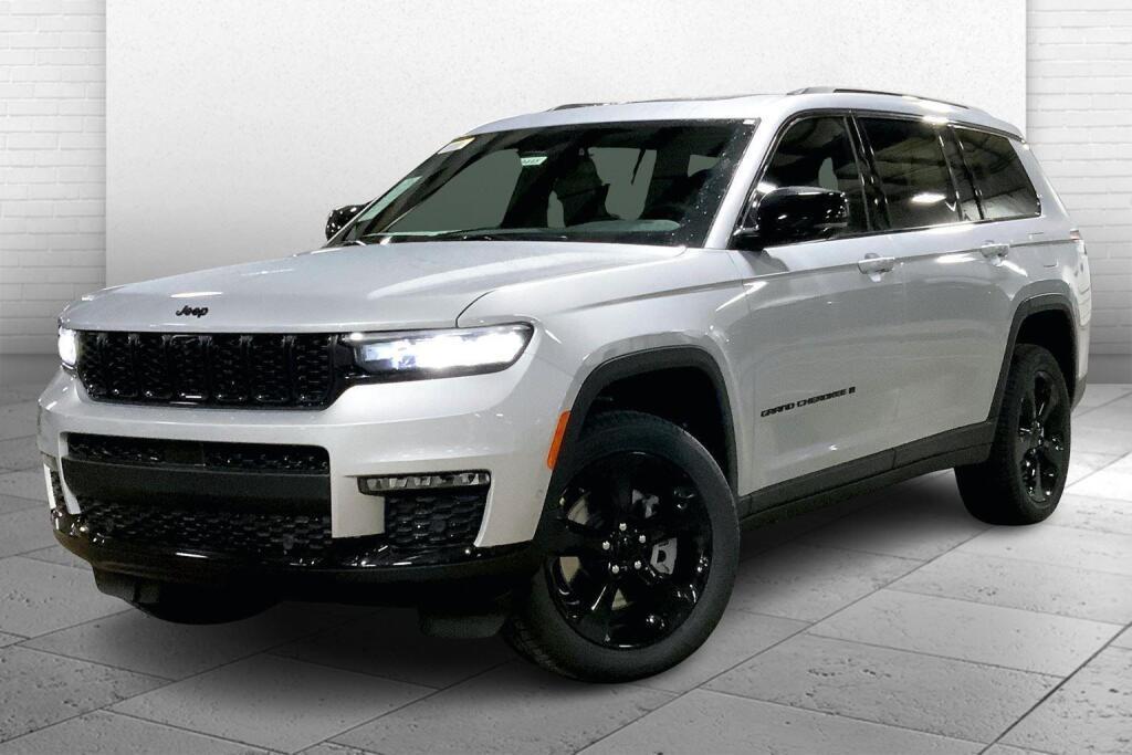 new 2025 Jeep Grand Cherokee L car, priced at $56,212