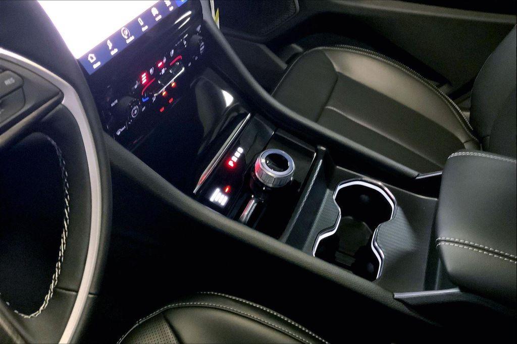 new 2025 Jeep Grand Cherokee L car, priced at $55,712