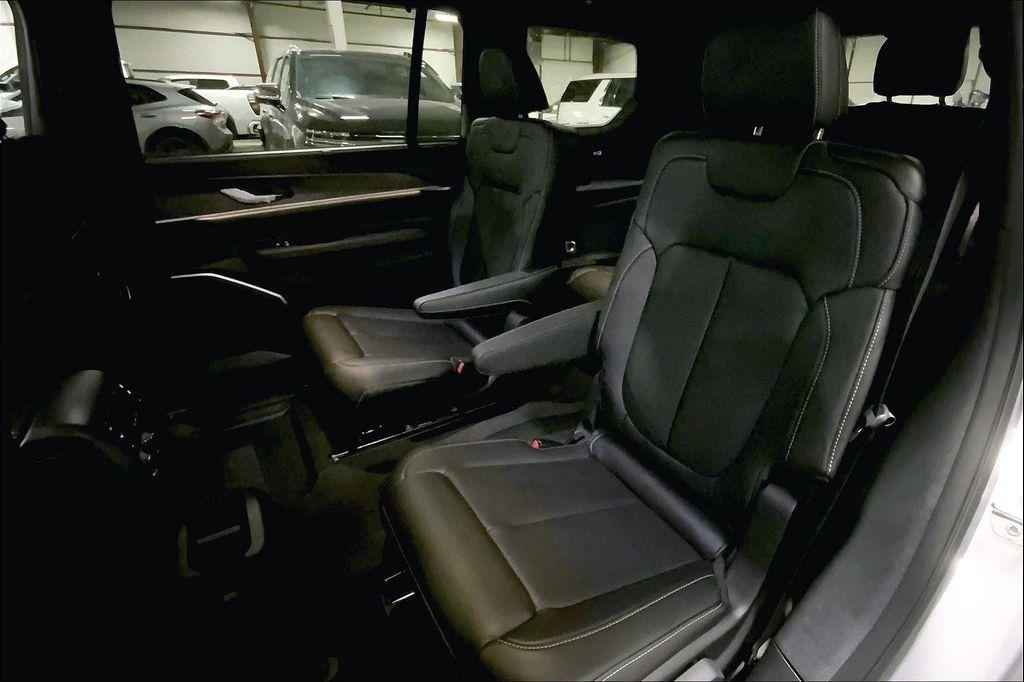 new 2025 Jeep Grand Cherokee L car, priced at $55,712