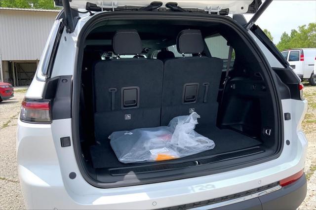 new 2025 Jeep Grand Cherokee L car, priced at $40,647