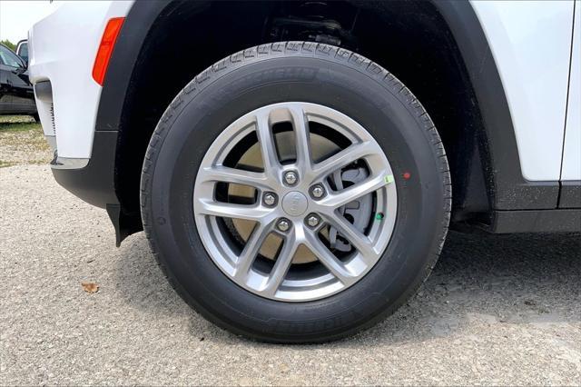 new 2025 Jeep Grand Cherokee L car, priced at $40,647