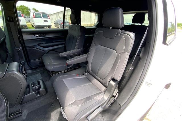 new 2025 Jeep Grand Cherokee L car, priced at $40,647