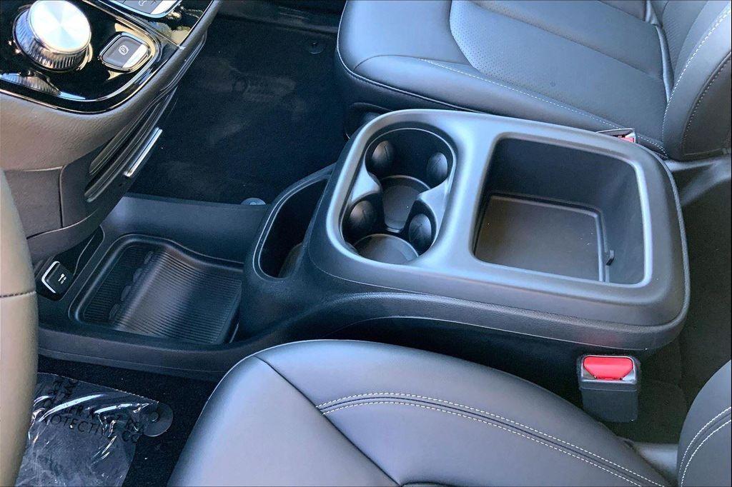 new 2026 Chrysler Pacifica car, priced at $42,894