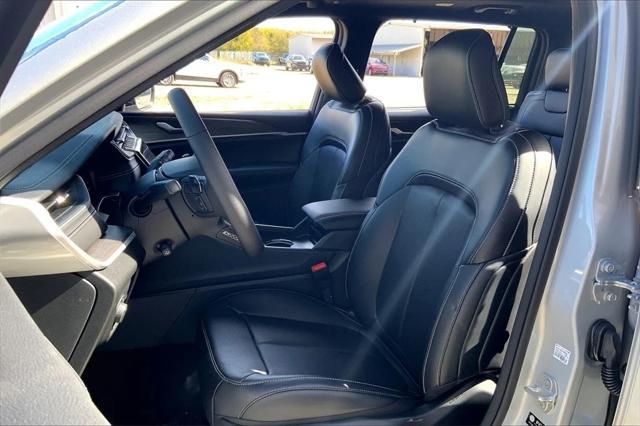 new 2024 Jeep Grand Cherokee L car, priced at $53,048