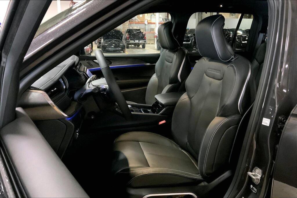 new 2025 Jeep Grand Cherokee car, priced at $63,272