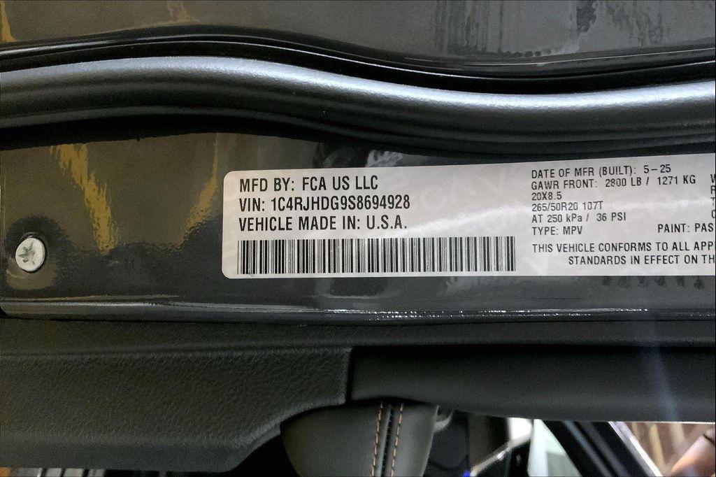 new 2025 Jeep Grand Cherokee car, priced at $62,772