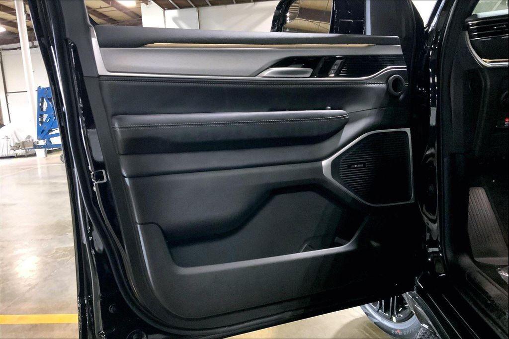 new 2025 Jeep Wagoneer car, priced at $69,258