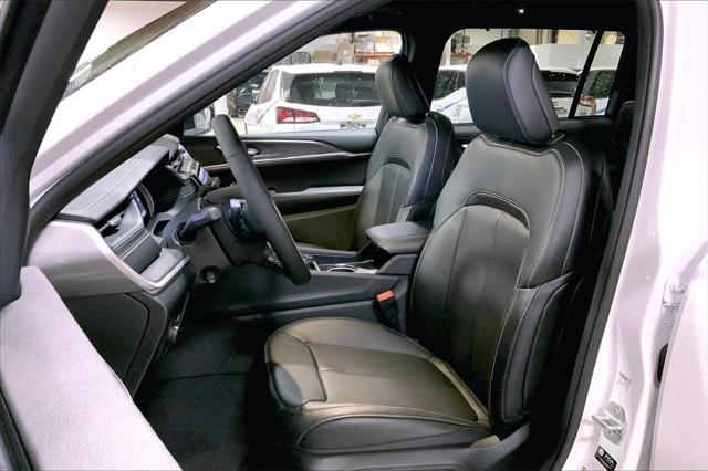 new 2025 Jeep Grand Cherokee L car, priced at $47,126