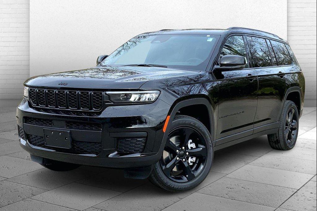 new 2025 Jeep Grand Cherokee L car, priced at $40,100