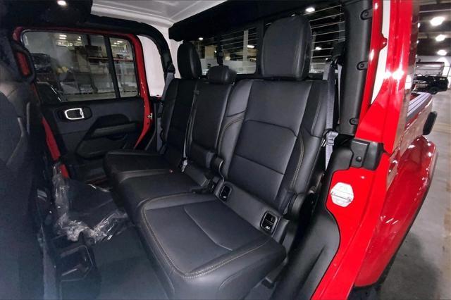 new 2025 Jeep Gladiator car, priced at $51,665