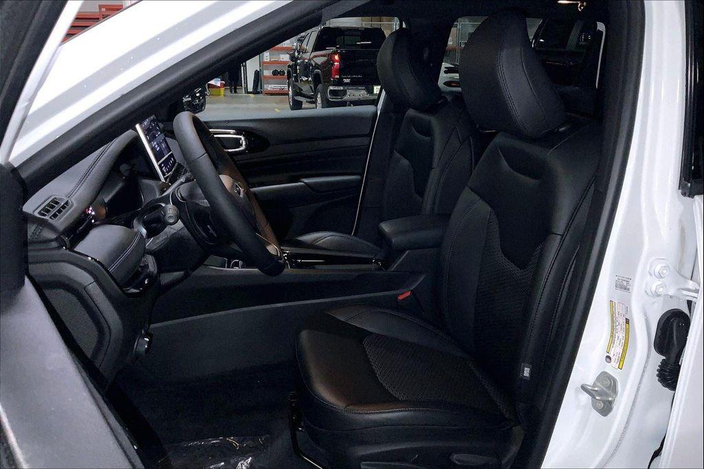 new 2026 Jeep Compass car, priced at $28,000