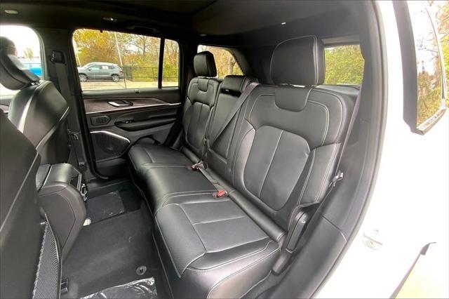 new 2025 Jeep Grand Cherokee car, priced at $58,655