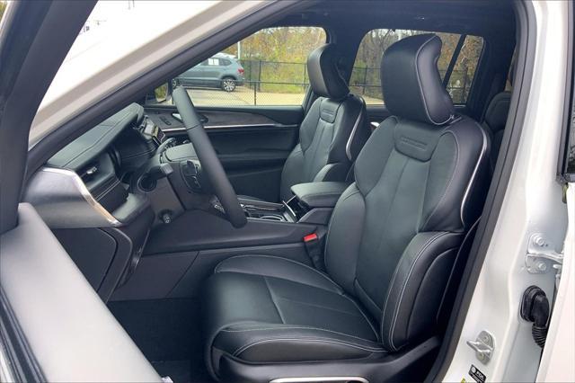 new 2025 Jeep Grand Cherokee car, priced at $57,326