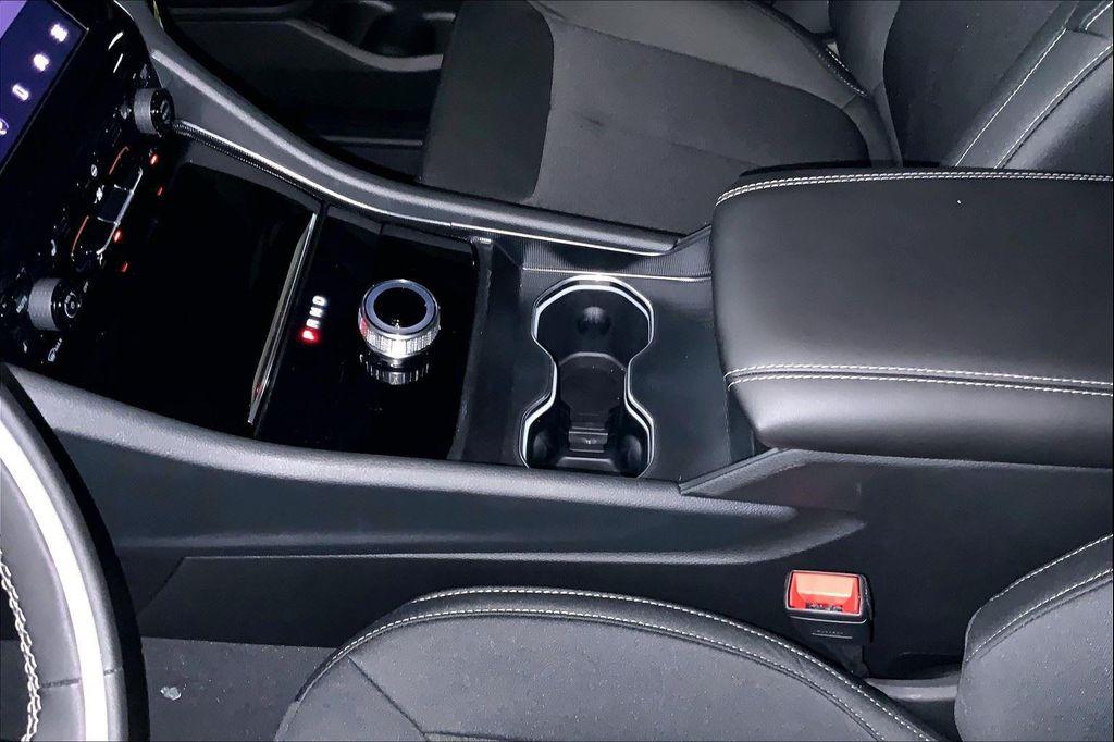 new 2025 Jeep Grand Cherokee car, priced at $34,918