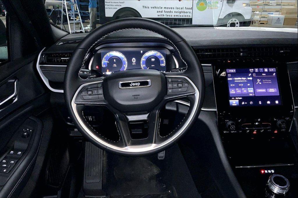 new 2025 Jeep Grand Cherokee car, priced at $34,918