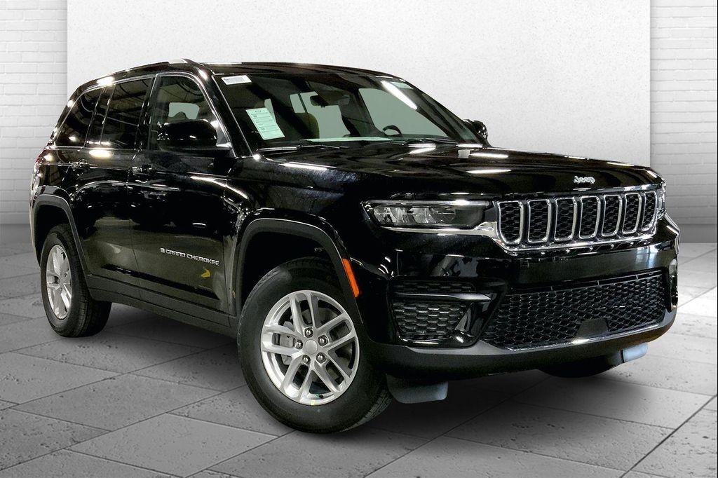 new 2025 Jeep Grand Cherokee car, priced at $34,918