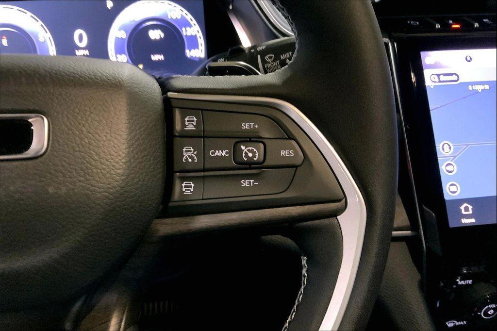 new 2025 Jeep Grand Cherokee car, priced at $45,929