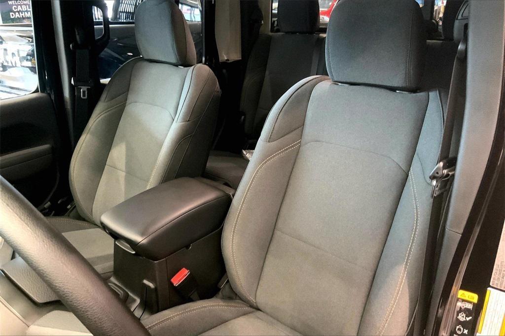 new 2025 Jeep Gladiator car, priced at $46,920