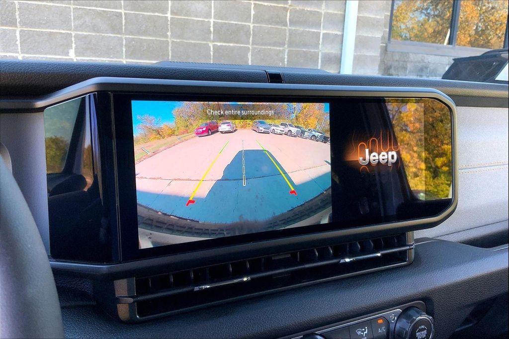 new 2025 Jeep Wrangler car, priced at $44,234