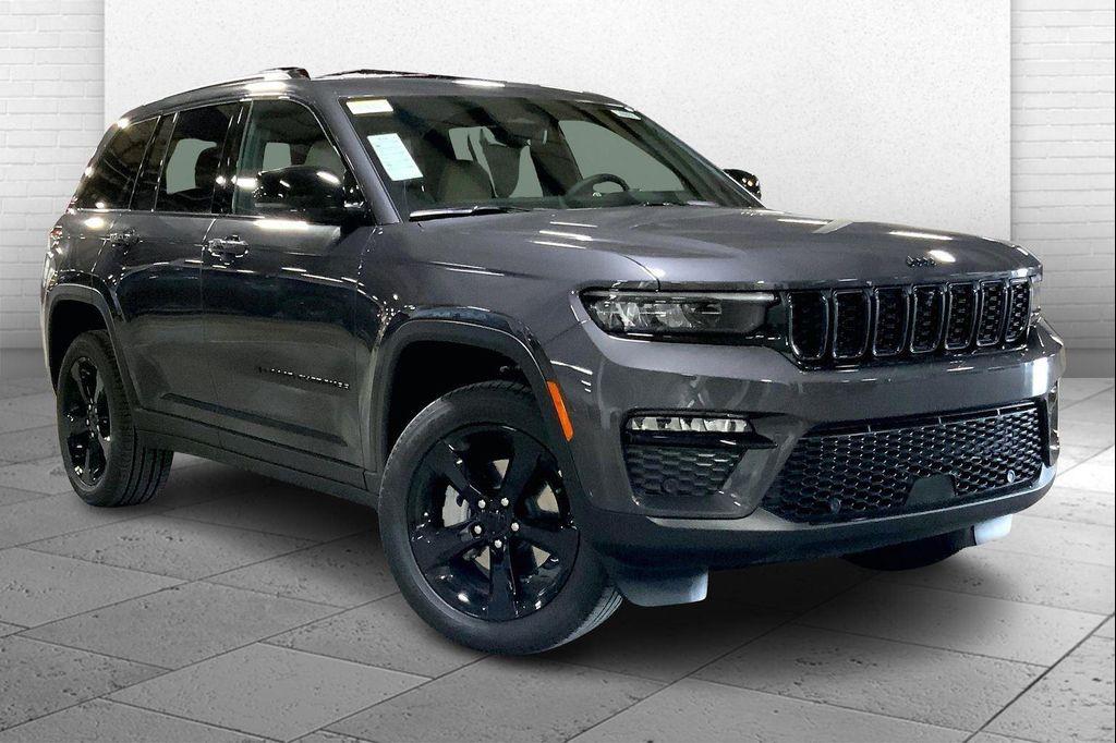 new 2025 Jeep Grand Cherokee car, priced at $46,795