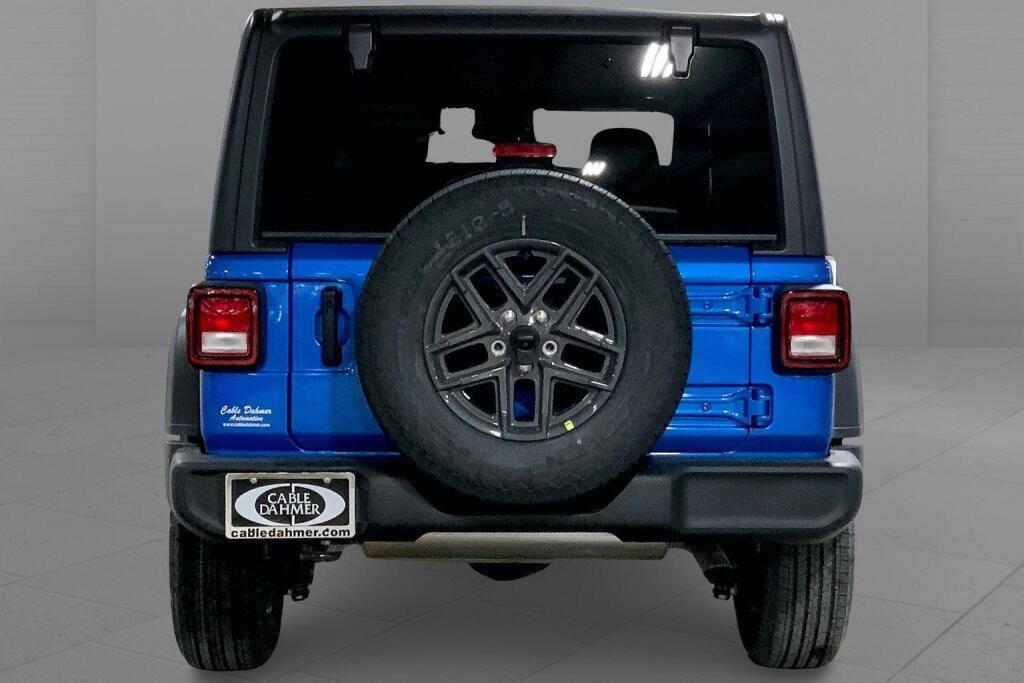 new 2025 Jeep Wrangler car, priced at $43,515