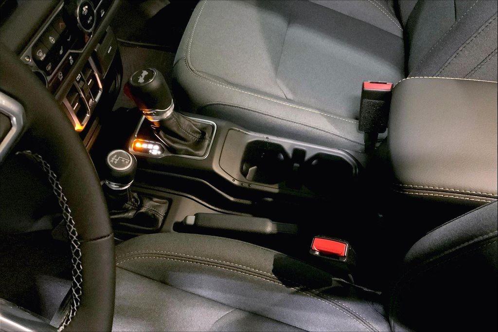 new 2025 Jeep Wrangler car, priced at $46,403