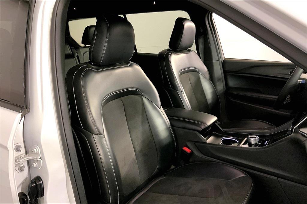 used 2024 Jeep Grand Cherokee L car, priced at $32,500