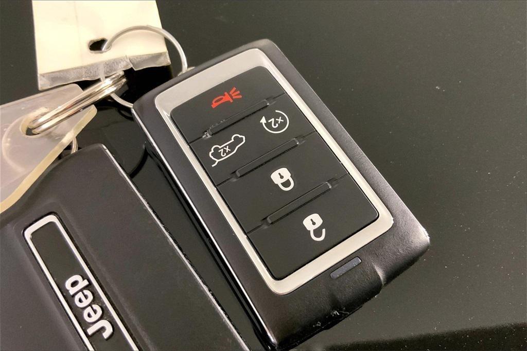 used 2021 Jeep Grand Cherokee L car, priced at $30,000
