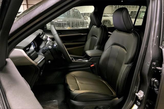 new 2025 Jeep Grand Cherokee L car, priced at $47,721